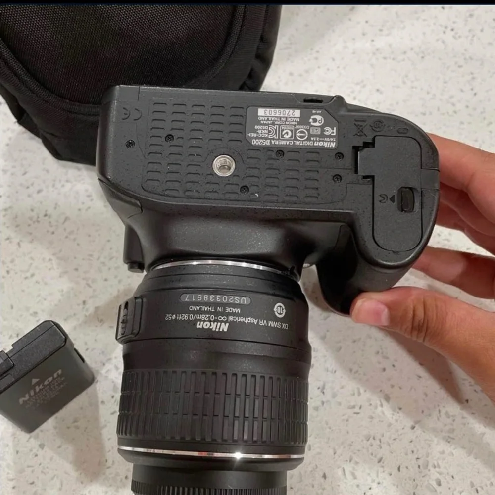Nikon D5200